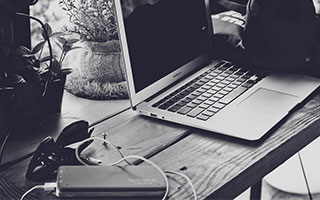 九游网页版官网入口-媒体报道足球反腐进展，呼吁透明，足球反超经典比赛