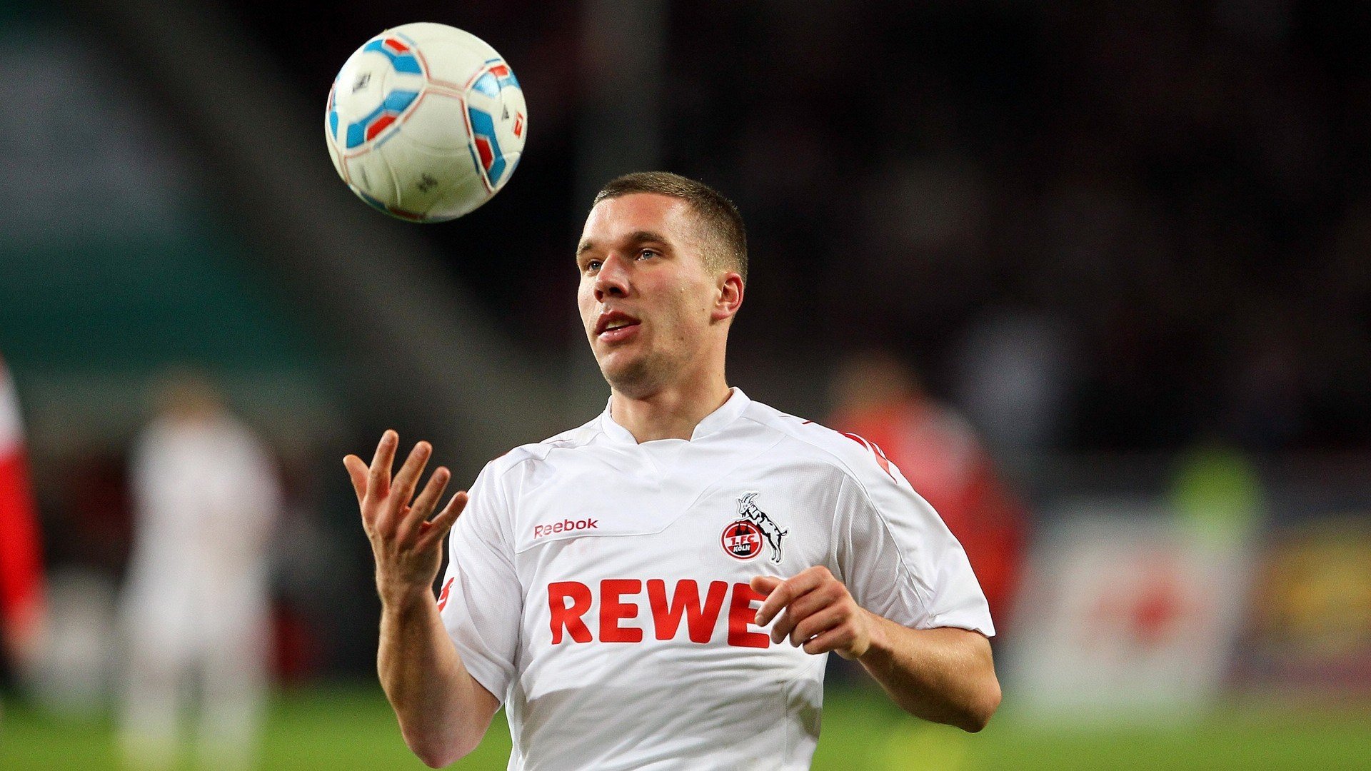 _探秘极地冰川冰泳:挑战人类极限_,极地冰川是淡水吗